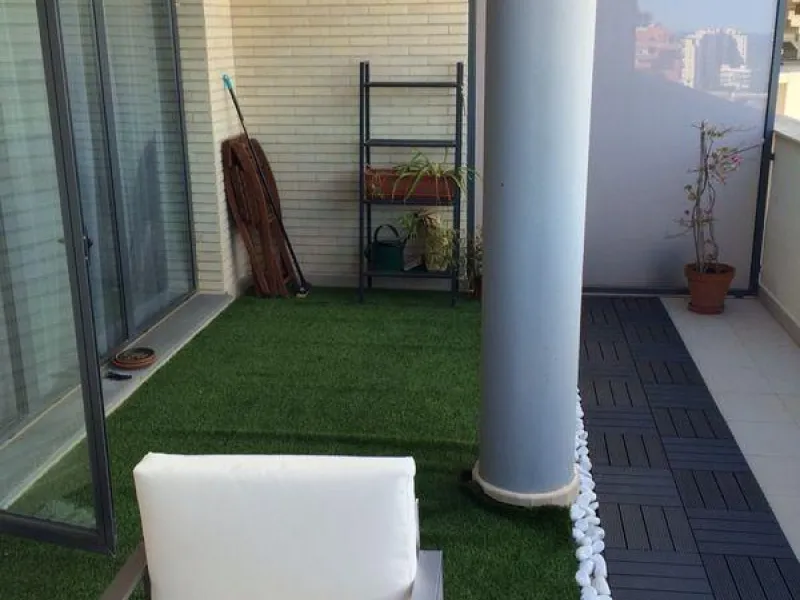 ✨ ÁTICO DE LUJO EN PAU 5 CON SOLÁRIUM PRIVADO Y VISTAS AL CASTILLO ✨