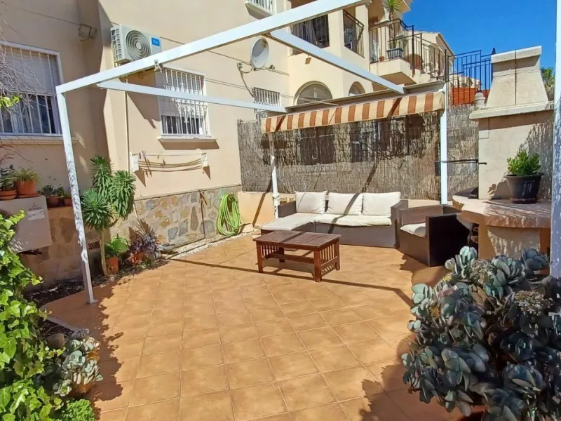 GREAT GROUND FLOOR BUNGALOW IN ORIHUELA COSTA: 3 BED, 2 BATH