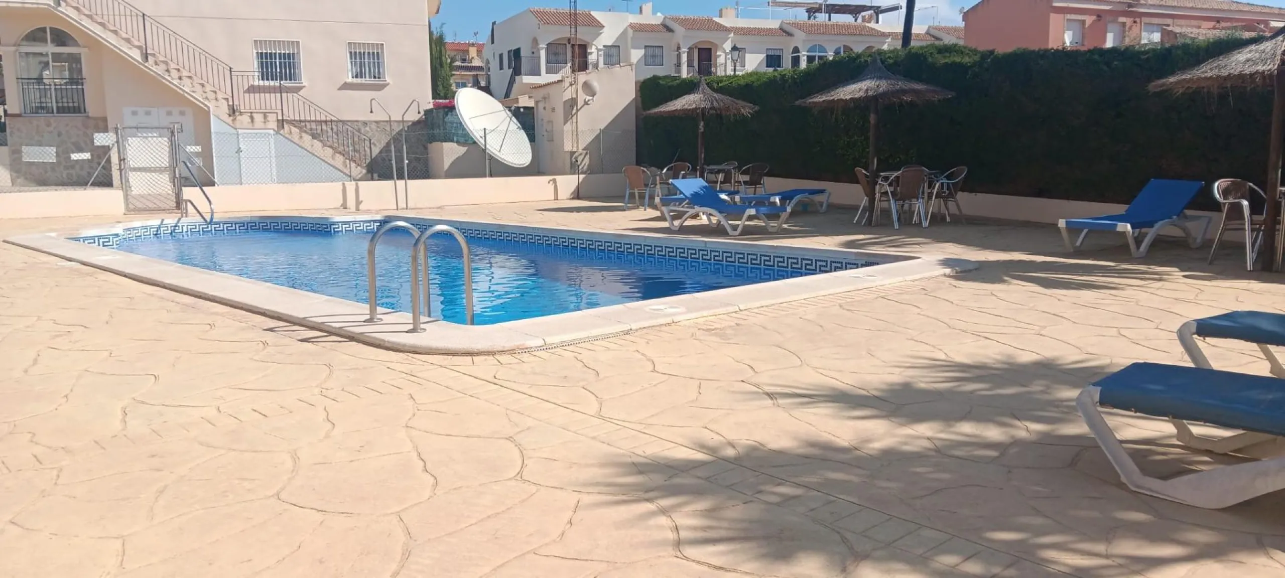 GREAT GROUND FLOOR BUNGALOW IN ORIHUELA COSTA: 3 BED, 2 BATH