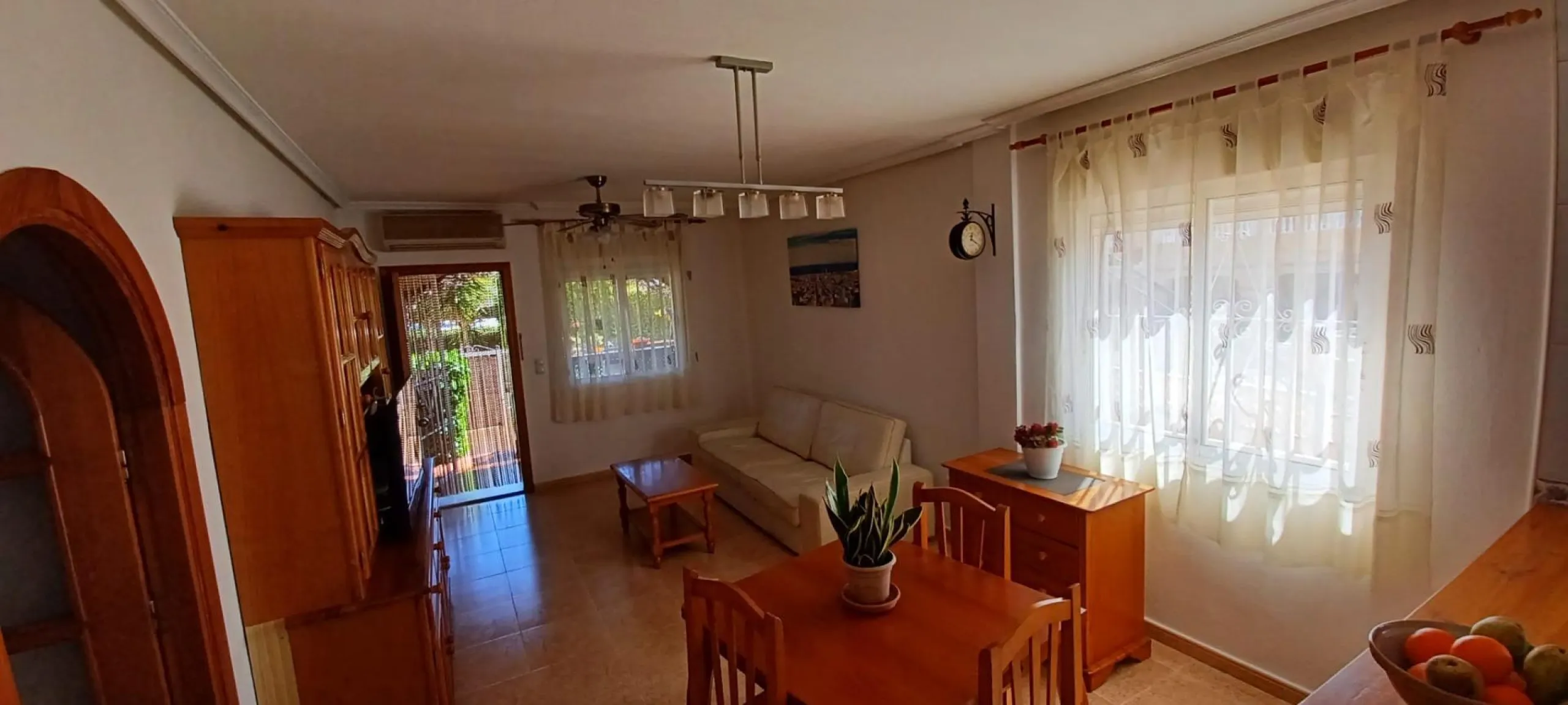 GREAT GROUND FLOOR BUNGALOW IN ORIHUELA COSTA: 3 BED, 2 BATH