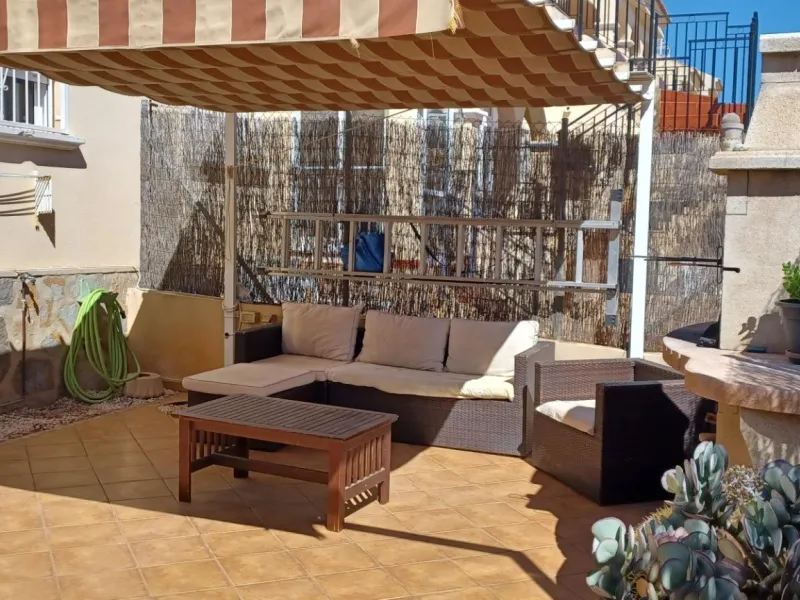 GREAT GROUND FLOOR BUNGALOW IN ORIHUELA COSTA: 3 BED, 2 BATH