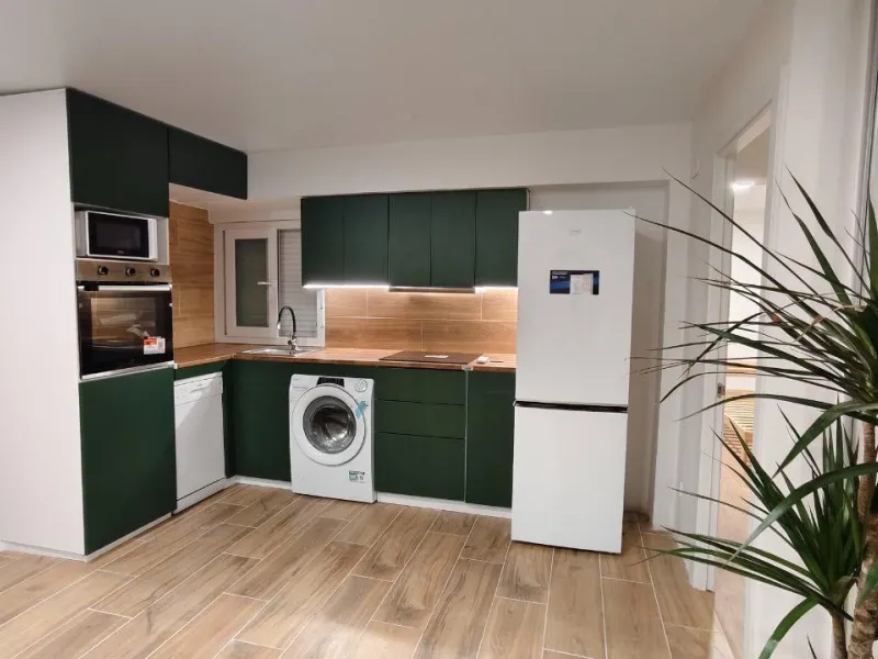Great investment — 3-bedroom apartment in Manises (Valencia)