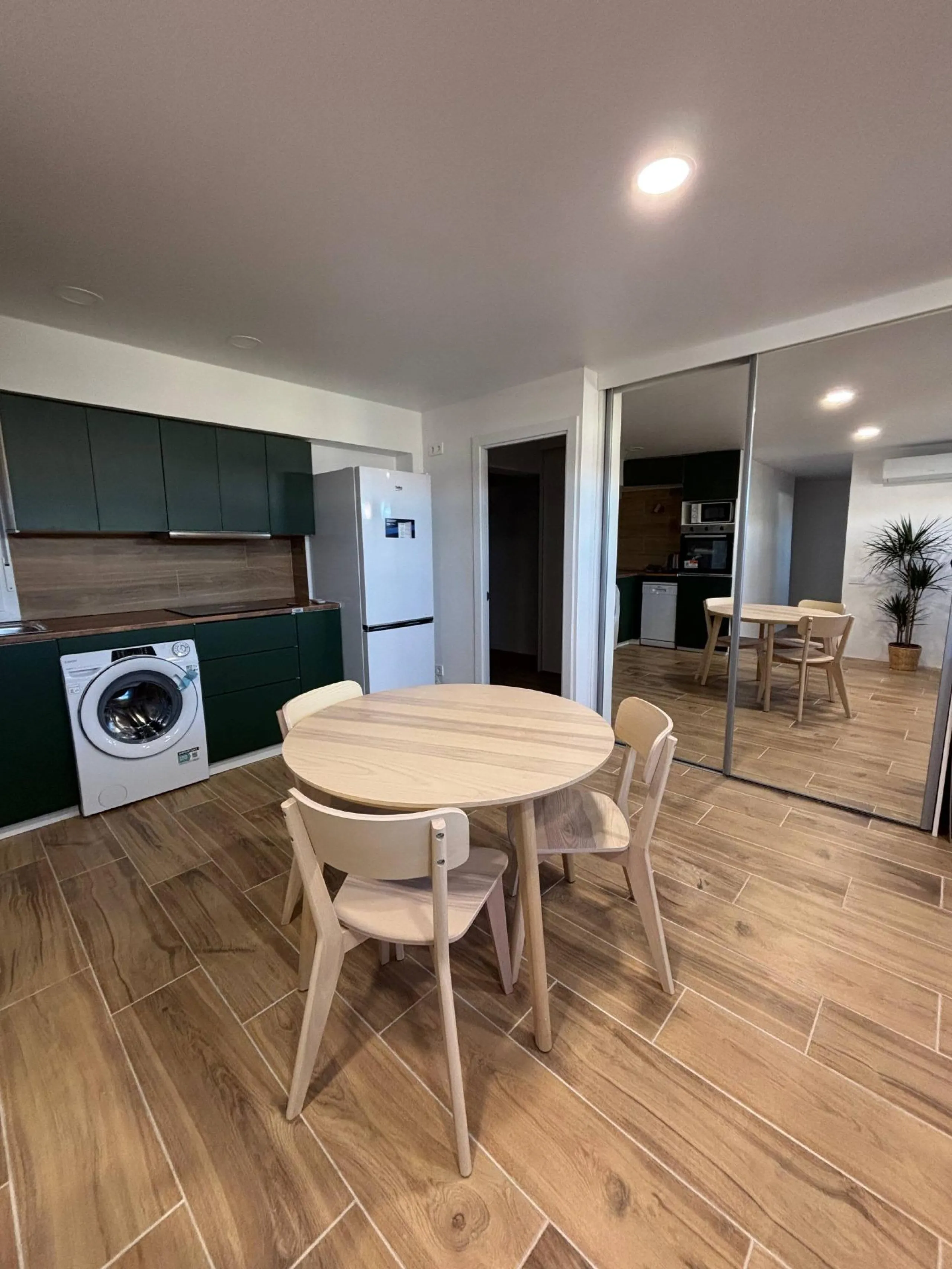 Great investment — 3-bedroom apartment in Manises (Valencia)