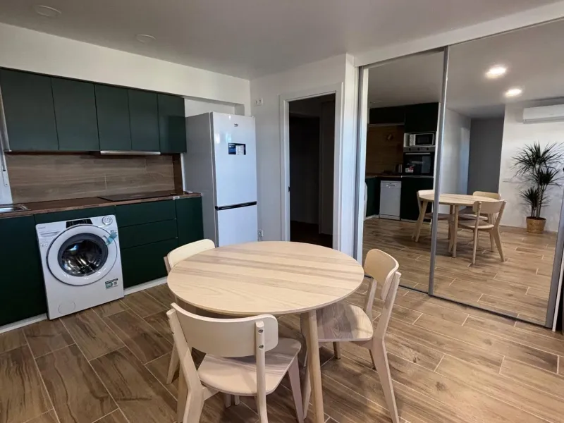 Great investment — 3-bedroom apartment in Manises (Valencia)