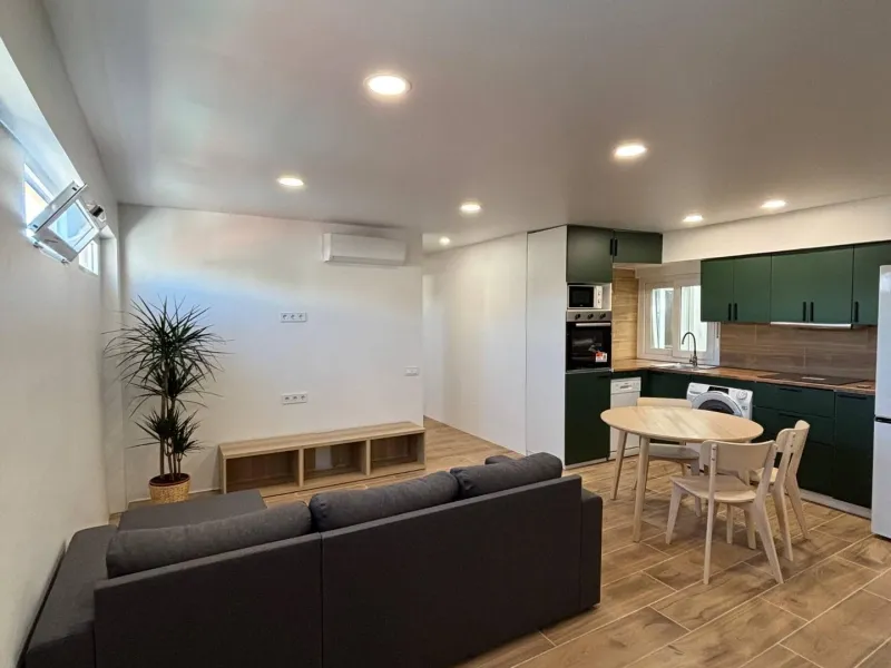 Great investment — 3-bedroom apartment in Manises (Valencia)
