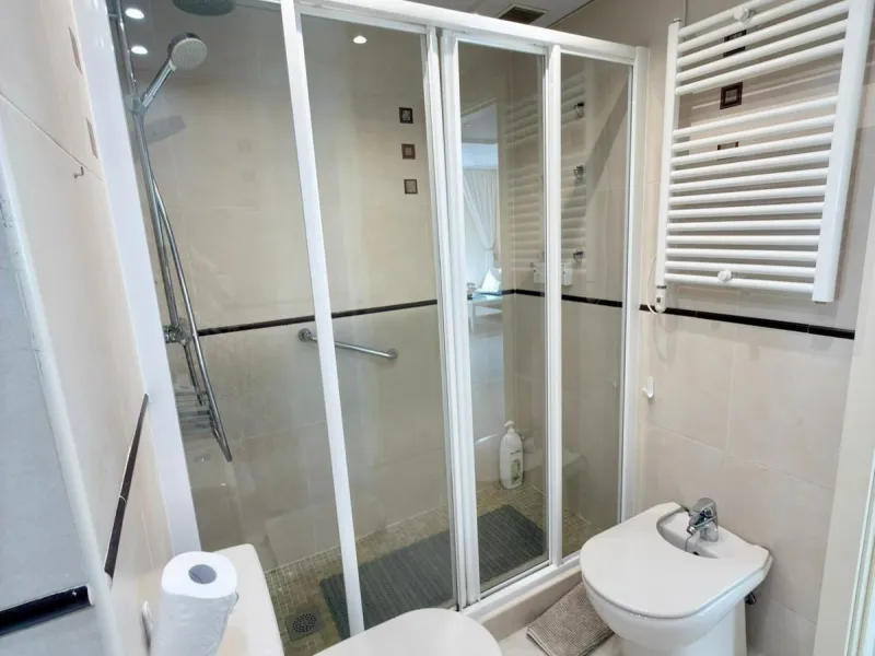 APARTAMENTO CON LICENCIA TURISTICA Y VISTAS AL MAR EN RINCON DE LOIX
