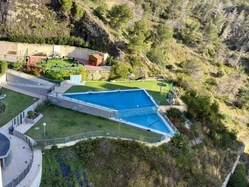 APARTAMENTO CON LICENCIA TURISTICA Y VISTAS AL MAR EN RINCON DE LOIX