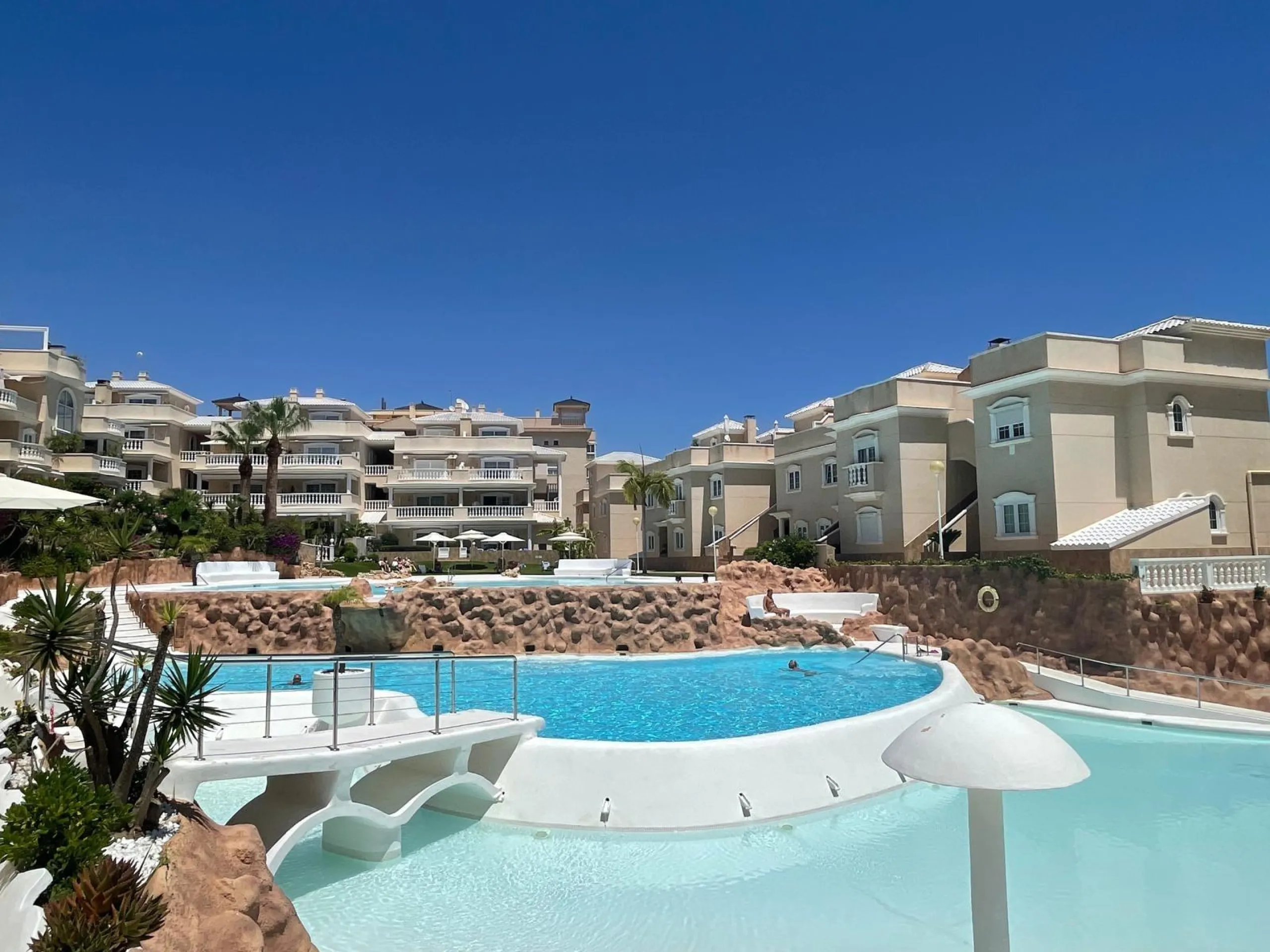 Unique Opportunity: Apartment in Guardamar del Segura, El Moncayo Playa for €250,000