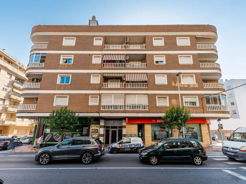 3-BEDROOM. 102 M2. APARTMENT 600M FROM ACEQUIÓN BEACH NEXT TO PARQUE DE LAS NACIONES