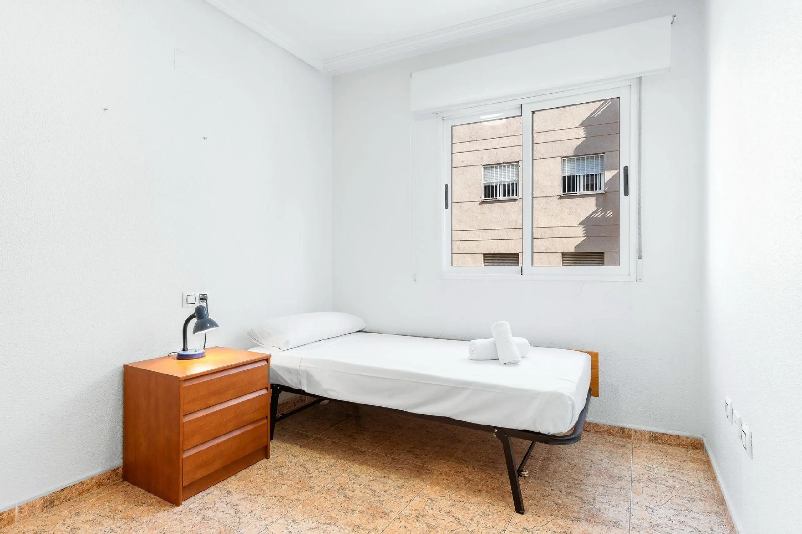PISO DE 3 DORMITORIOS. 102M2. A 600 M DE LA PLAYA DEL ACEQUIÓN JUNTO AL PARQUE DE LAS NACIONES