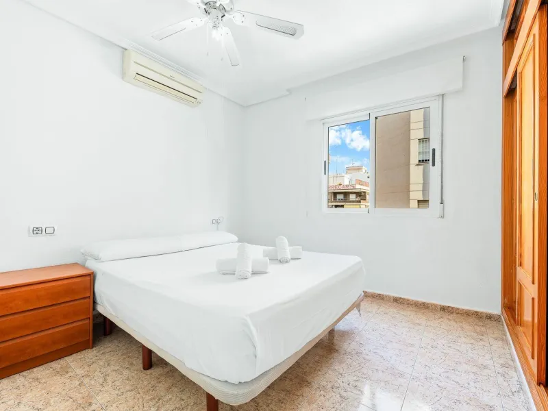 PISO DE 3 DORMITORIOS. 102M2. A 600 M DE LA PLAYA DEL ACEQUIÓN JUNTO AL PARQUE DE LAS NACIONES