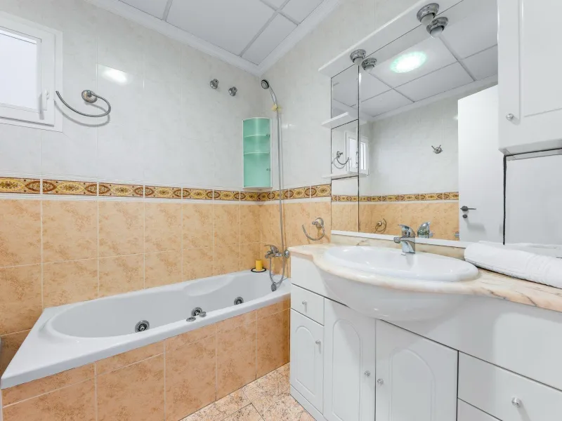 PISO DE 3 DORMITORIOS. 102M2. A 600 M DE LA PLAYA DEL ACEQUIÓN JUNTO AL PARQUE DE LAS NACIONES