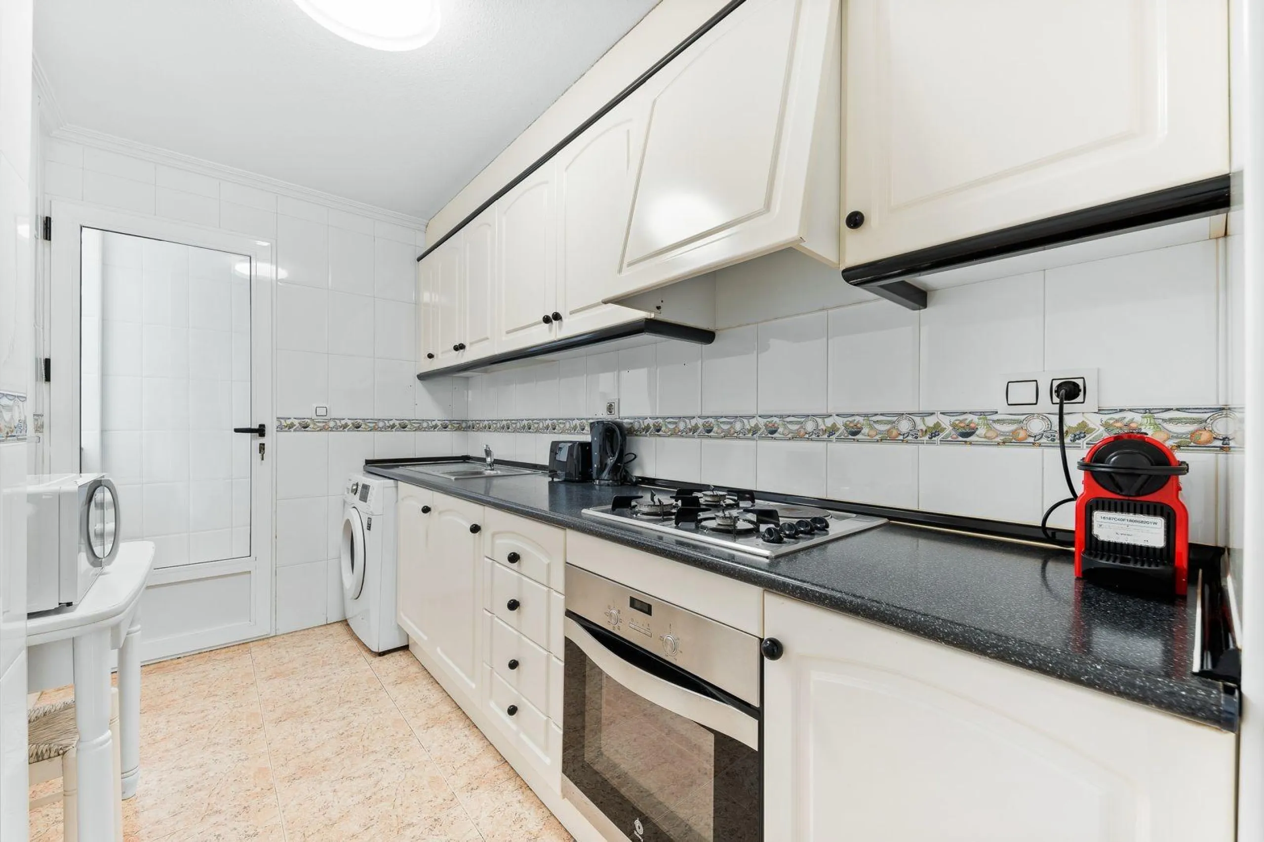 PISO DE 3 DORMITORIOS. 102M2. A 600 M DE LA PLAYA DEL ACEQUIÓN JUNTO AL PARQUE DE LAS NACIONES