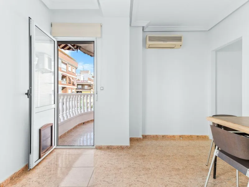 PISO DE 3 DORMITORIOS. 102M2. A 600 M DE LA PLAYA DEL ACEQUIÓN JUNTO AL PARQUE DE LAS NACIONES