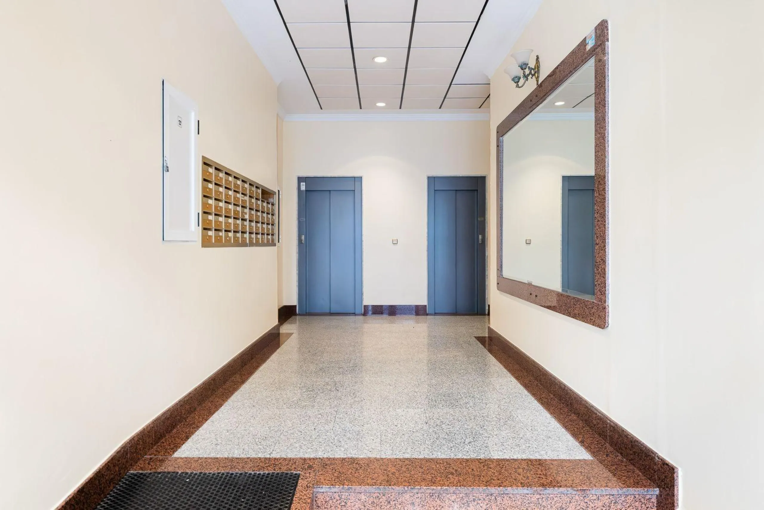 PISO DE 3 DORMITORIOS. 102M2. A 600 M DE LA PLAYA DEL ACEQUIÓN JUNTO AL PARQUE DE LAS NACIONES