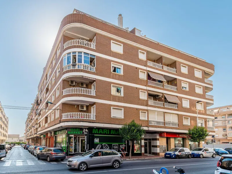 PISO DE 3 DORMITORIOS. 102M2. A 600 M DE LA PLAYA DEL ACEQUIÓN JUNTO AL PARQUE DE LAS NACIONES