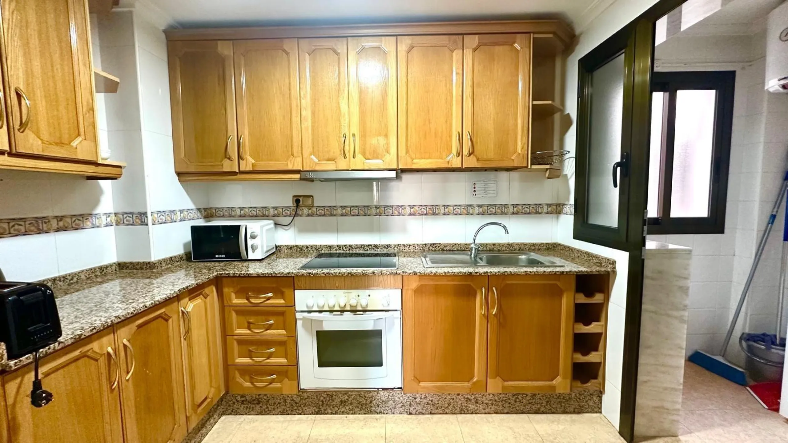 123M2 DE APARTAMENTO A TAN SOLO 450 M DE LA PLAYA CON 3 HAB Y 2 BAÑOS