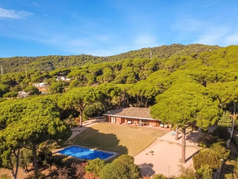 Single-Storey Mediterranean Villa with Sea Views in Sant Andreu de Llavaneres, Barcelona