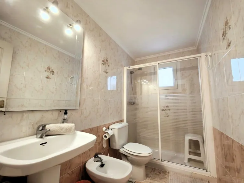 2 BEDROOM 1 BATHROOM APARTMENT WITH POOL IN THE CENTER OF TORREVIEJA