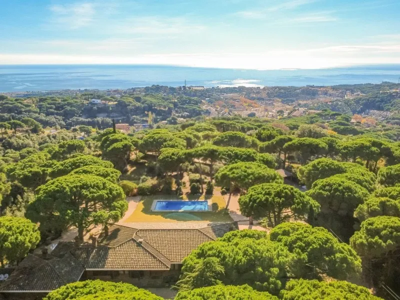Single-Storey Mediterranean Villa with Sea Views in Sant Andreu de Llavaneres, Barcelona