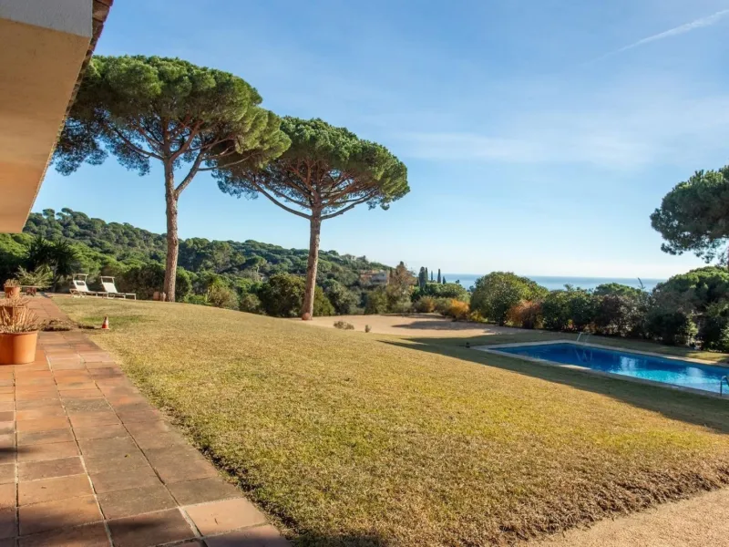Single-Storey Mediterranean Villa with Sea Views in Sant Andreu de Llavaneres, Barcelona