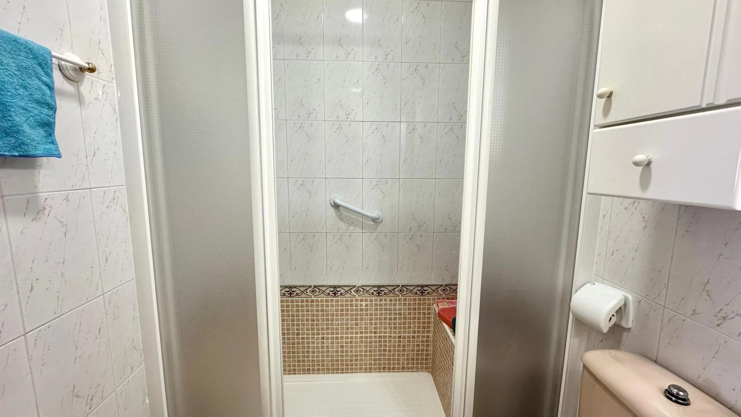 ATICO CON 2 HAB 1 BAÑO A 300 METROS DE LA PLAYA CON PISCINA COMUNITARIA