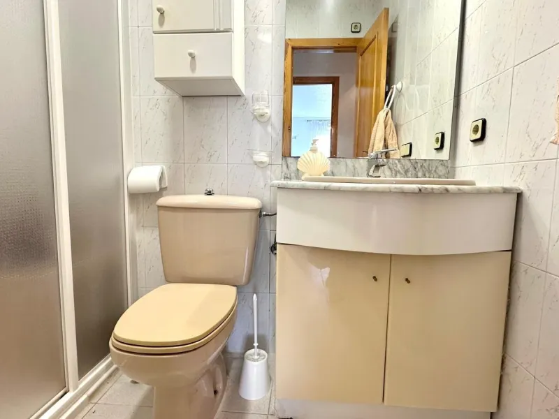 ATICO CON 2 HAB 1 BAÑO A 300 METROS DE LA PLAYA CON PISCINA COMUNITARIA