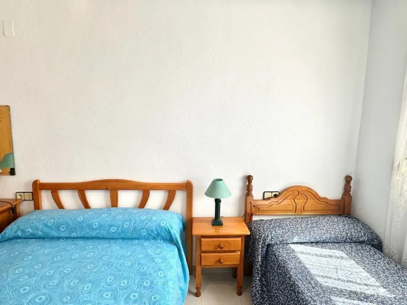 ATICO CON 2 HAB 1 BAÑO A 300 METROS DE LA PLAYA CON PISCINA COMUNITARIA