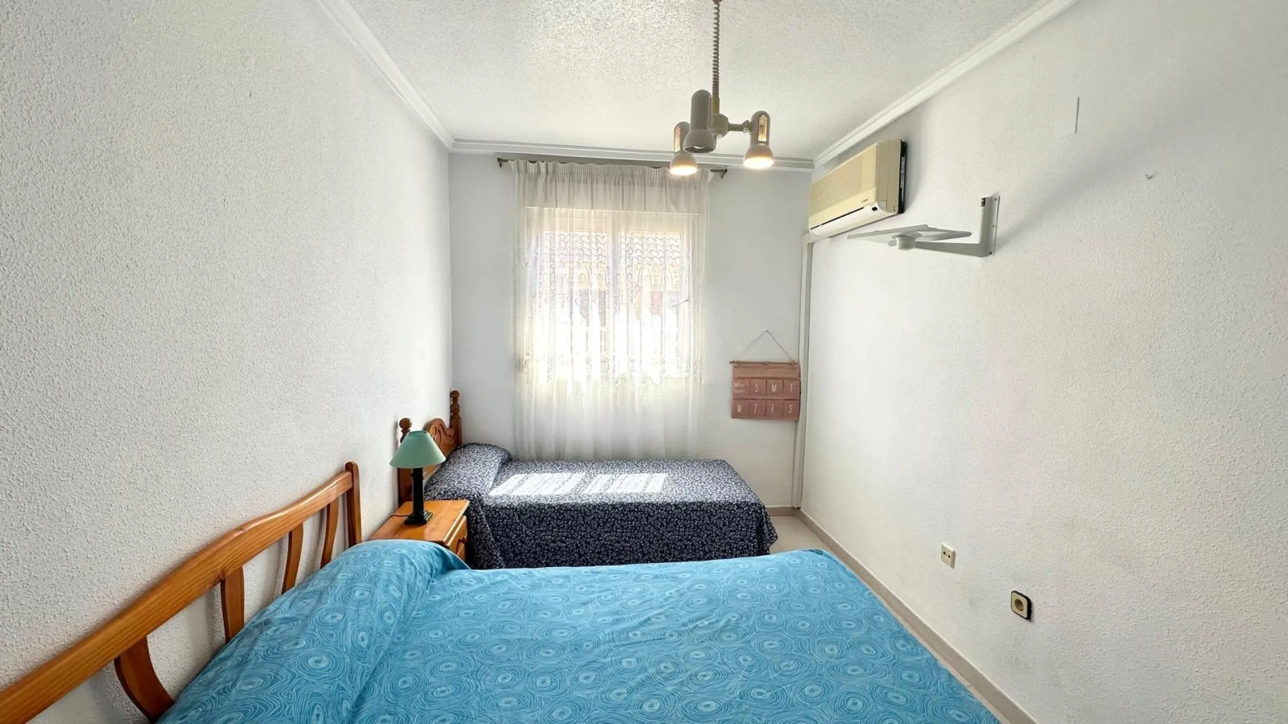 ATICO CON 2 HAB 1 BAÑO A 300 METROS DE LA PLAYA CON PISCINA COMUNITARIA