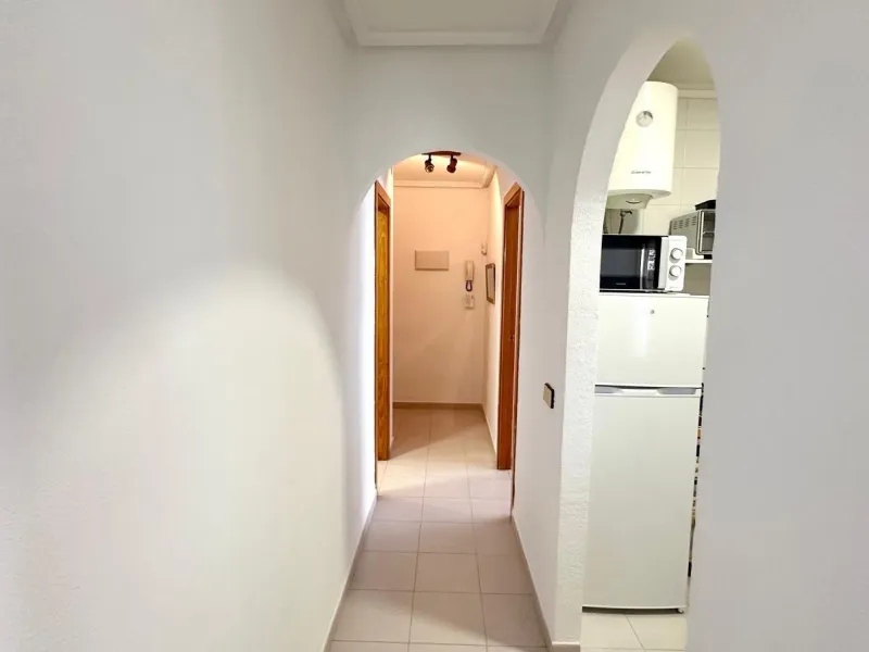 ATICO CON 2 HAB 1 BAÑO A 300 METROS DE LA PLAYA CON PISCINA COMUNITARIA