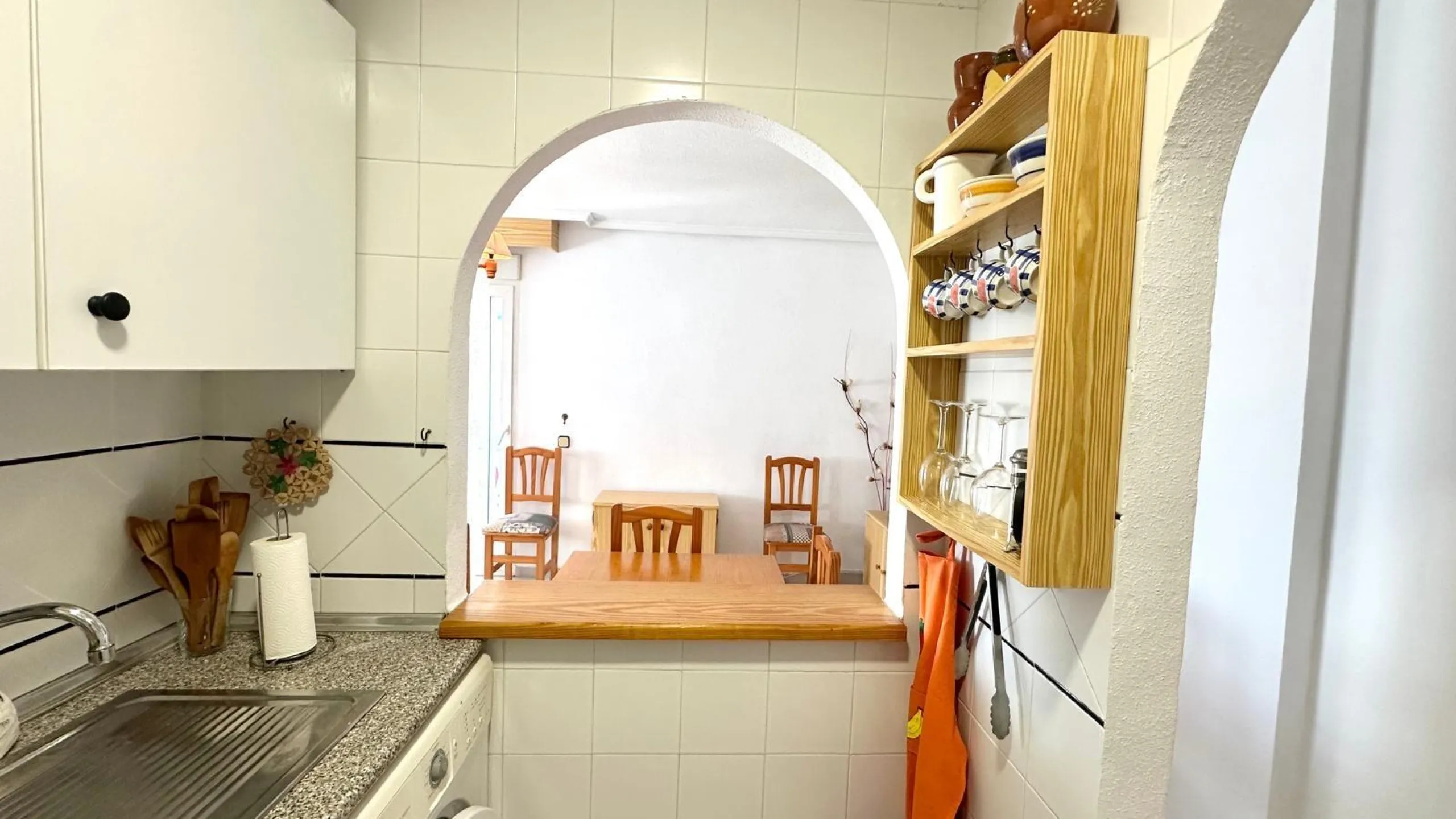 ATICO CON 2 HAB 1 BAÑO A 300 METROS DE LA PLAYA CON PISCINA COMUNITARIA