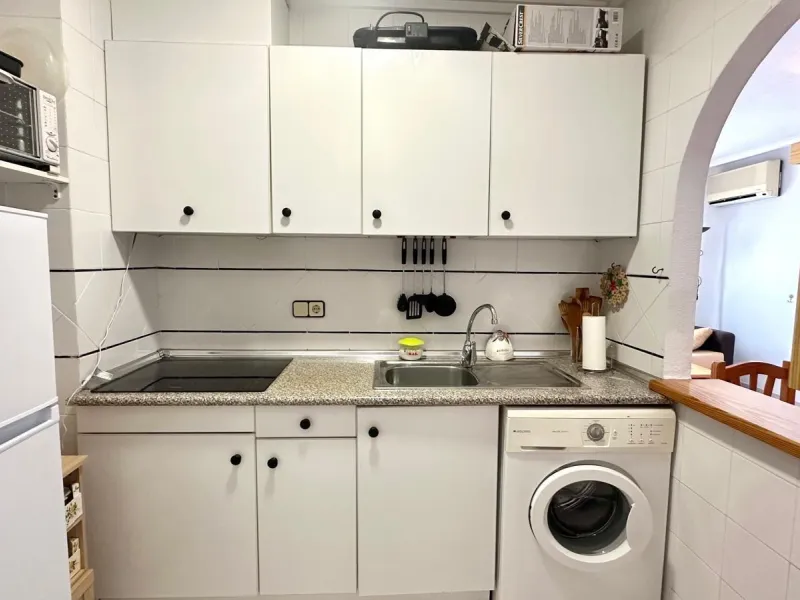 ATICO CON 2 HAB 1 BAÑO A 300 METROS DE LA PLAYA CON PISCINA COMUNITARIA
