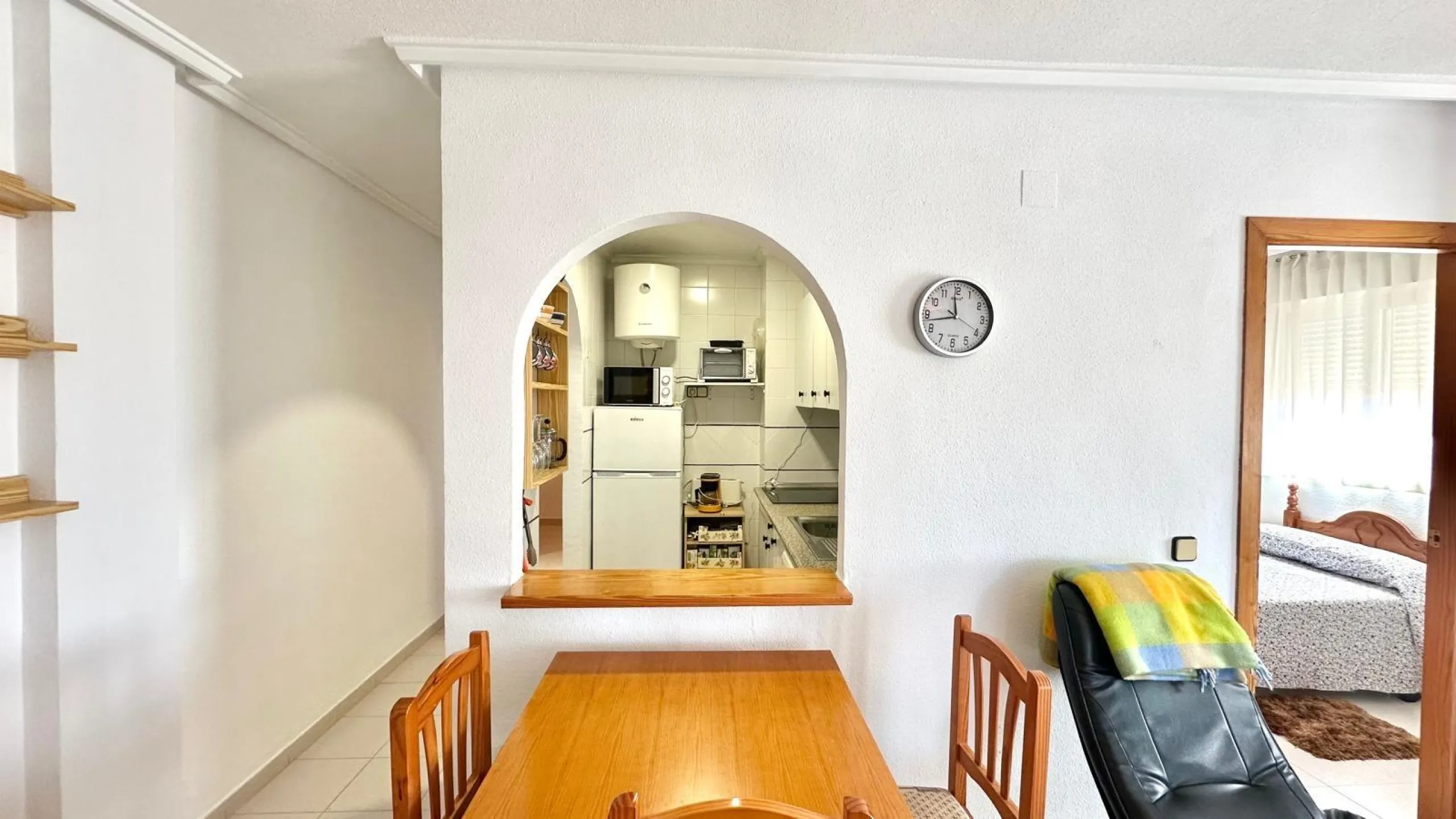 ATICO CON 2 HAB 1 BAÑO A 300 METROS DE LA PLAYA CON PISCINA COMUNITARIA