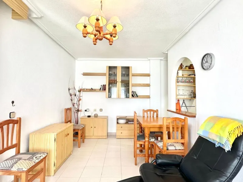 ATICO CON 2 HAB 1 BAÑO A 300 METROS DE LA PLAYA CON PISCINA COMUNITARIA