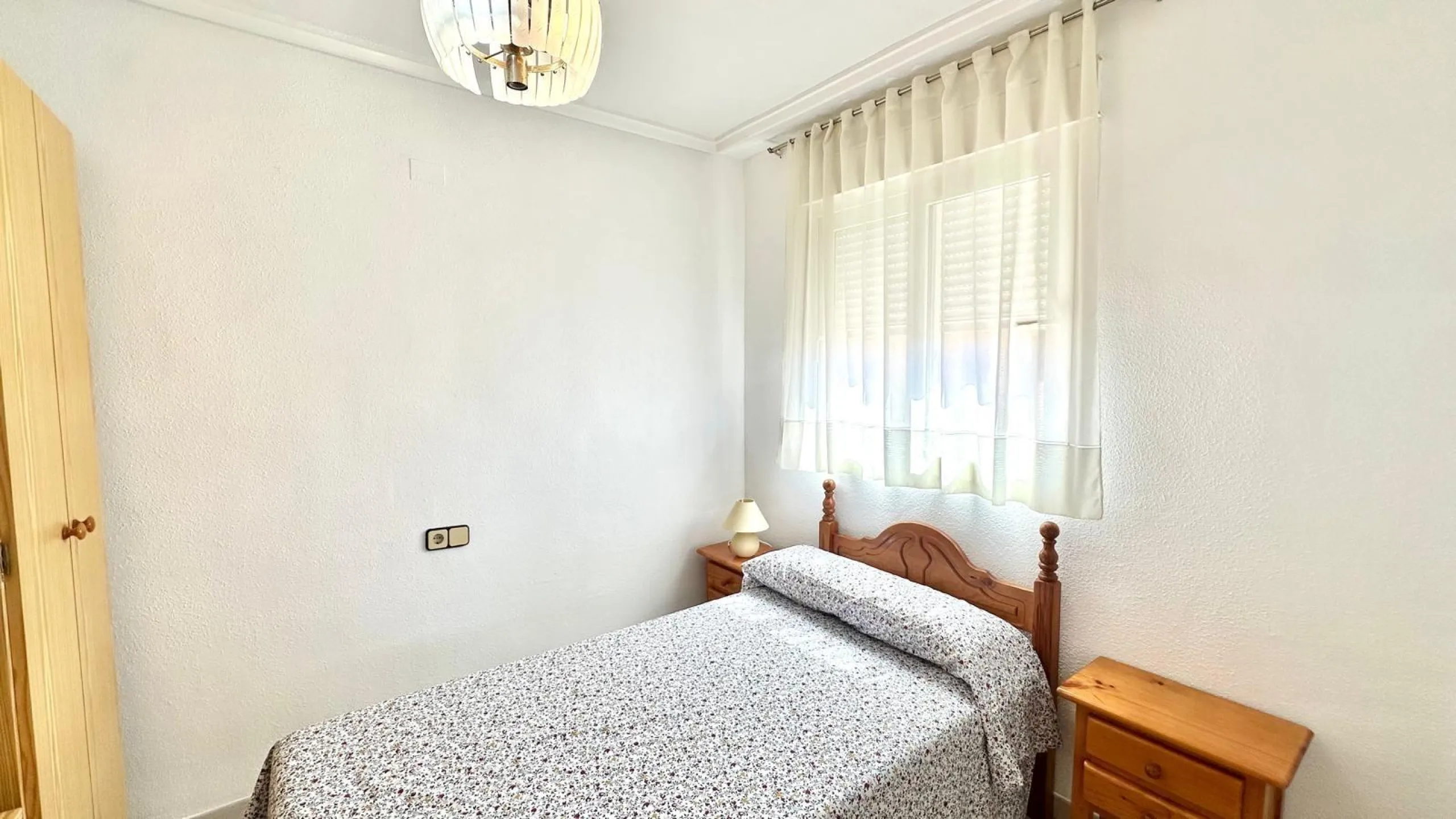 ATICO CON 2 HAB 1 BAÑO A 300 METROS DE LA PLAYA CON PISCINA COMUNITARIA
