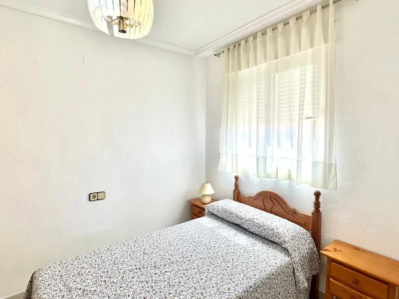 ATICO CON 2 HAB 1 BAÑO A 300 METROS DE LA PLAYA CON PISCINA COMUNITARIA