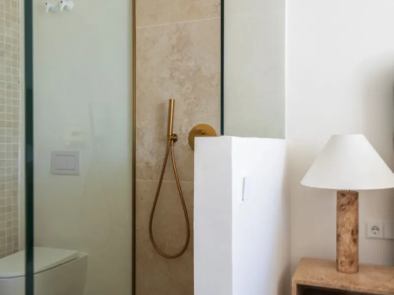 Kürzlich renovierte Erdgeschosswohnung mit 3 Schlafzimmern und individuellen Ausstattungen – La Quinta, Benahavís (Marbella)