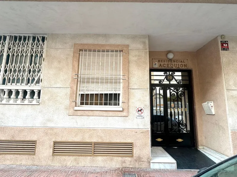 2 BEDROOM APARTMENT WITH TOURIST LICENSE 200 METERS FROM THE BEACH