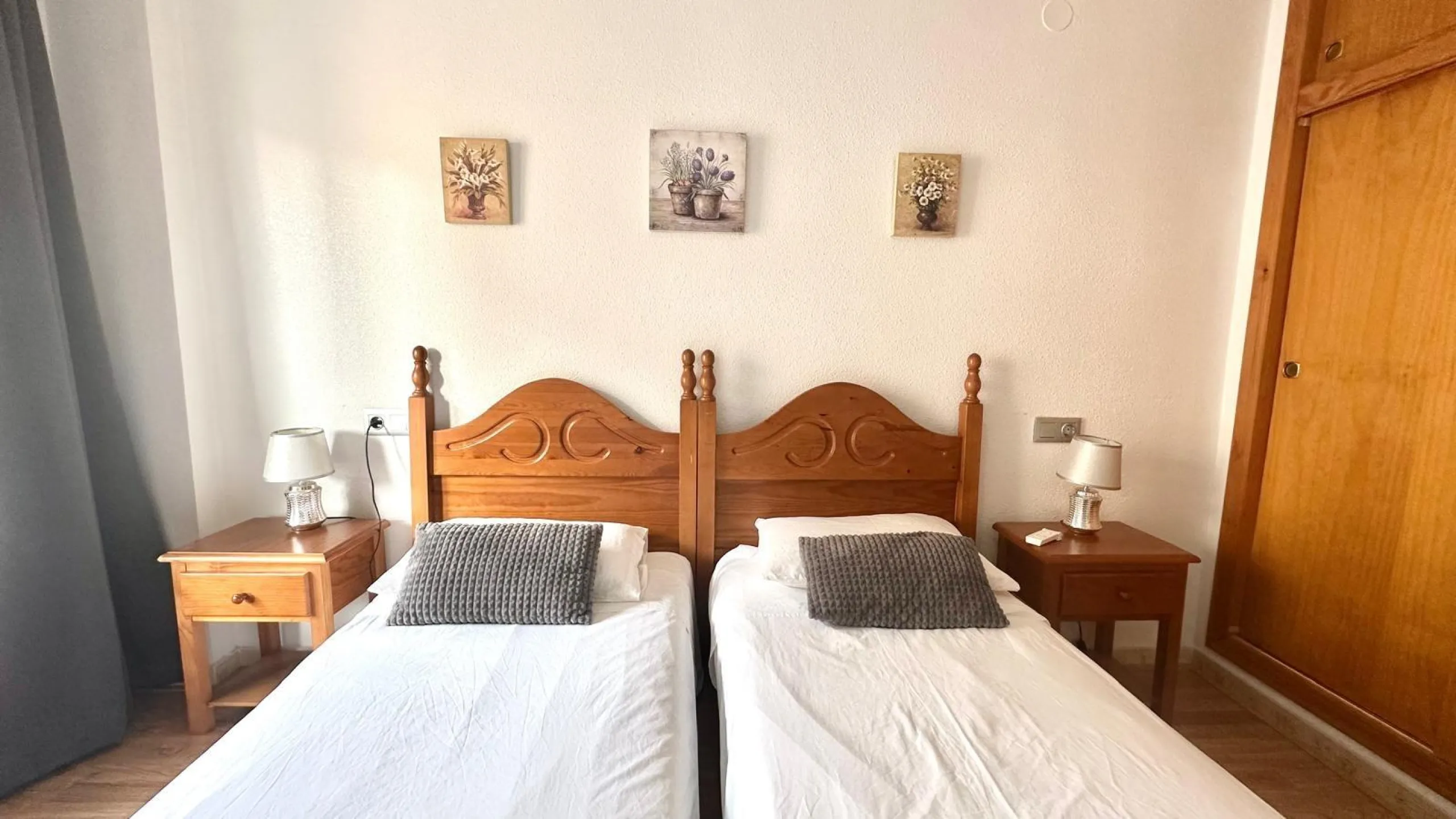 2 BEDROOM APARTMENT WITH TOURIST LICENSE 200 METERS FROM THE BEACH