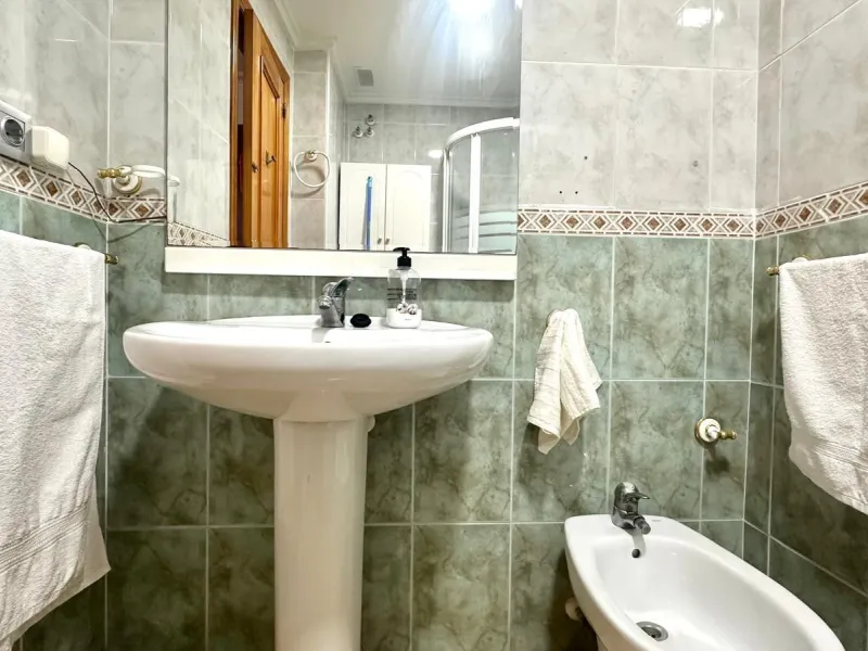 2 BEDROOM APARTMENT WITH TOURIST LICENSE 200 METERS FROM THE BEACH