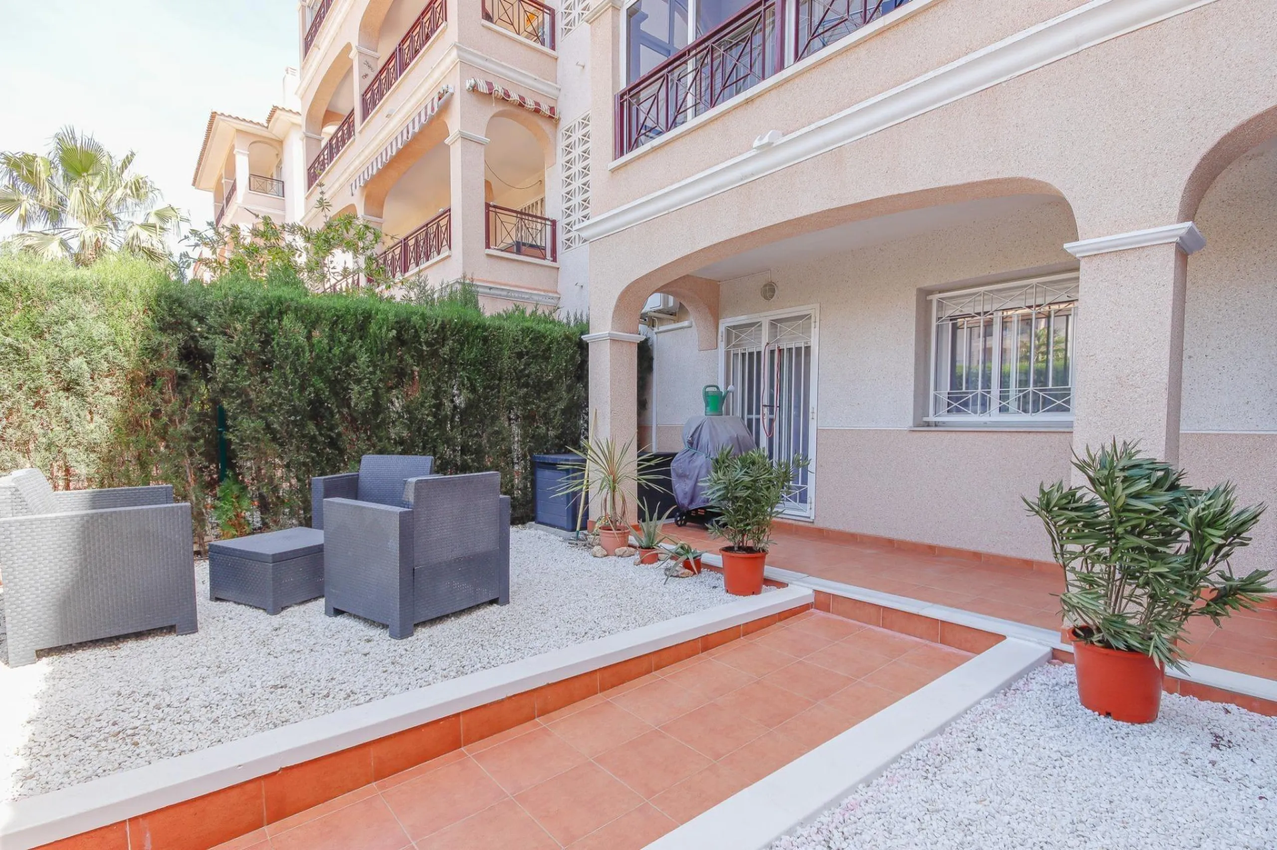 APARTAMENTO DE 2 DORMITORIOS 2 BAÑOS CON TERRAZA EN PLAYA FLAMENCA URB. LAGUNA GOLF