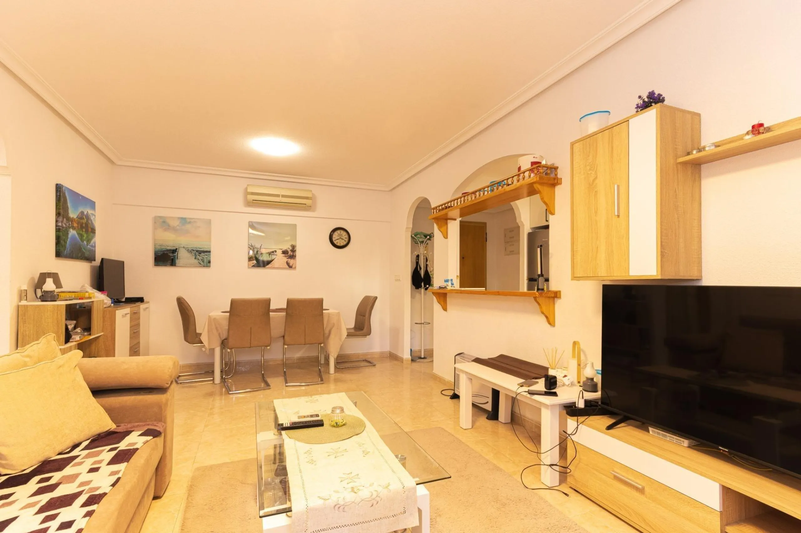 APARTAMENTO DE 2 DORMITORIOS 2 BAÑOS CON TERRAZA EN PLAYA FLAMENCA URB. LAGUNA GOLF