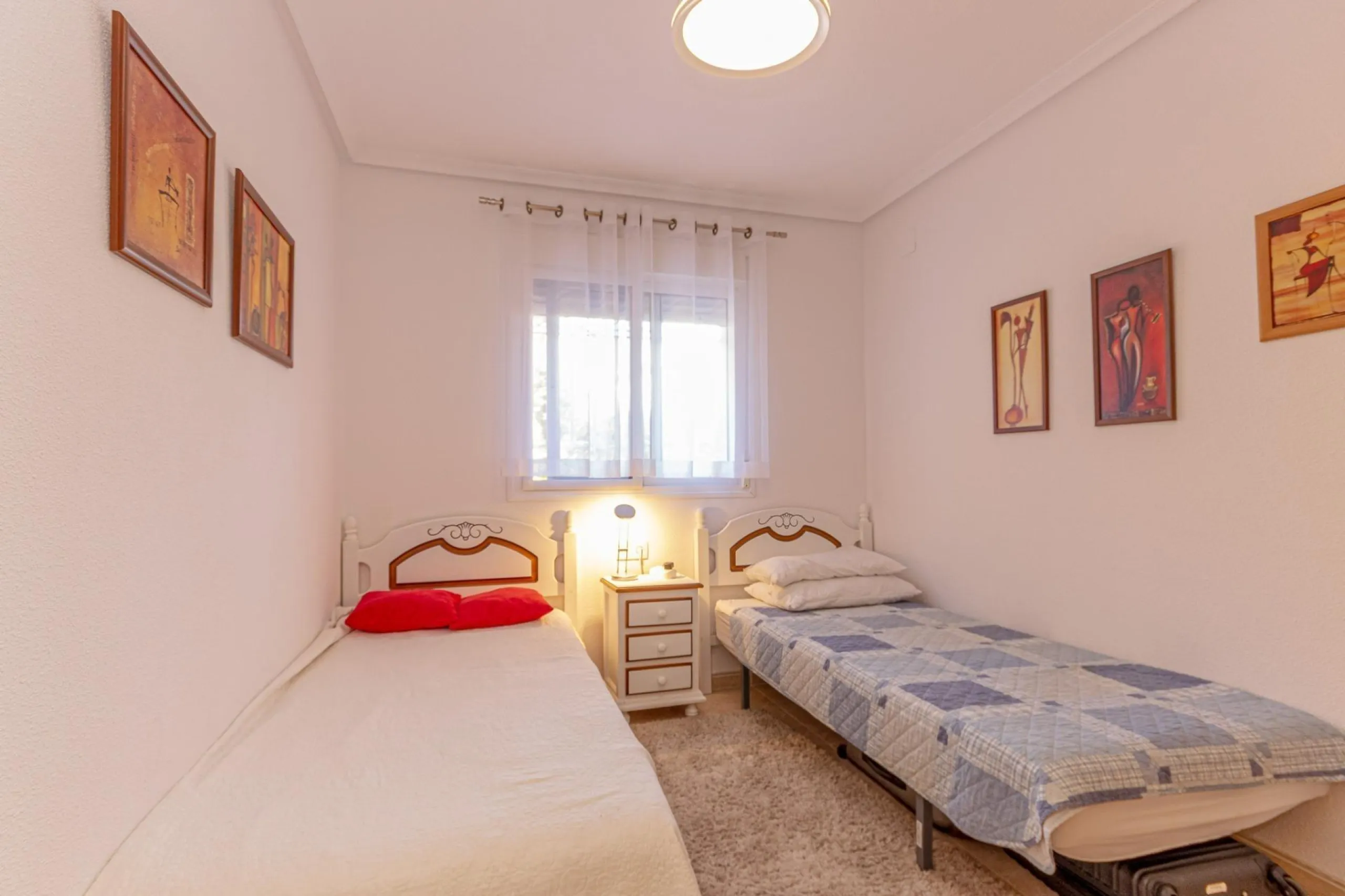 APARTAMENTO DE 2 DORMITORIOS 2 BAÑOS CON TERRAZA EN PLAYA FLAMENCA URB. LAGUNA GOLF