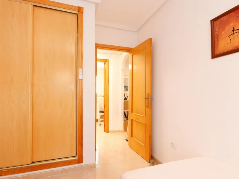 APARTAMENTO DE 2 DORMITORIOS 2 BAÑOS CON TERRAZA EN PLAYA FLAMENCA URB. LAGUNA GOLF