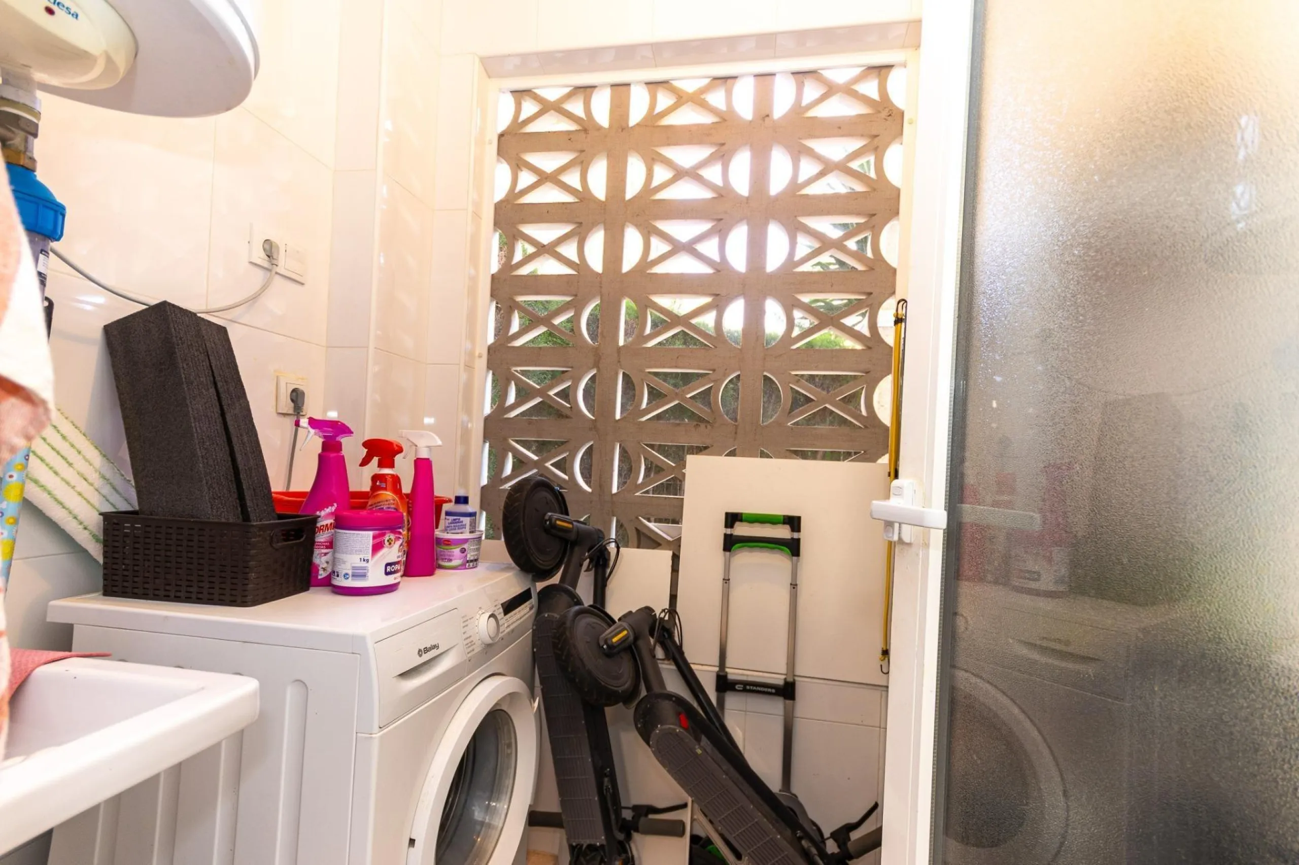 APARTAMENTO DE 2 DORMITORIOS 2 BAÑOS CON TERRAZA EN PLAYA FLAMENCA URB. LAGUNA GOLF