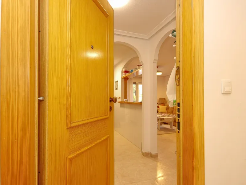 APARTAMENTO DE 2 DORMITORIOS 2 BAÑOS CON TERRAZA EN PLAYA FLAMENCA URB. LAGUNA GOLF