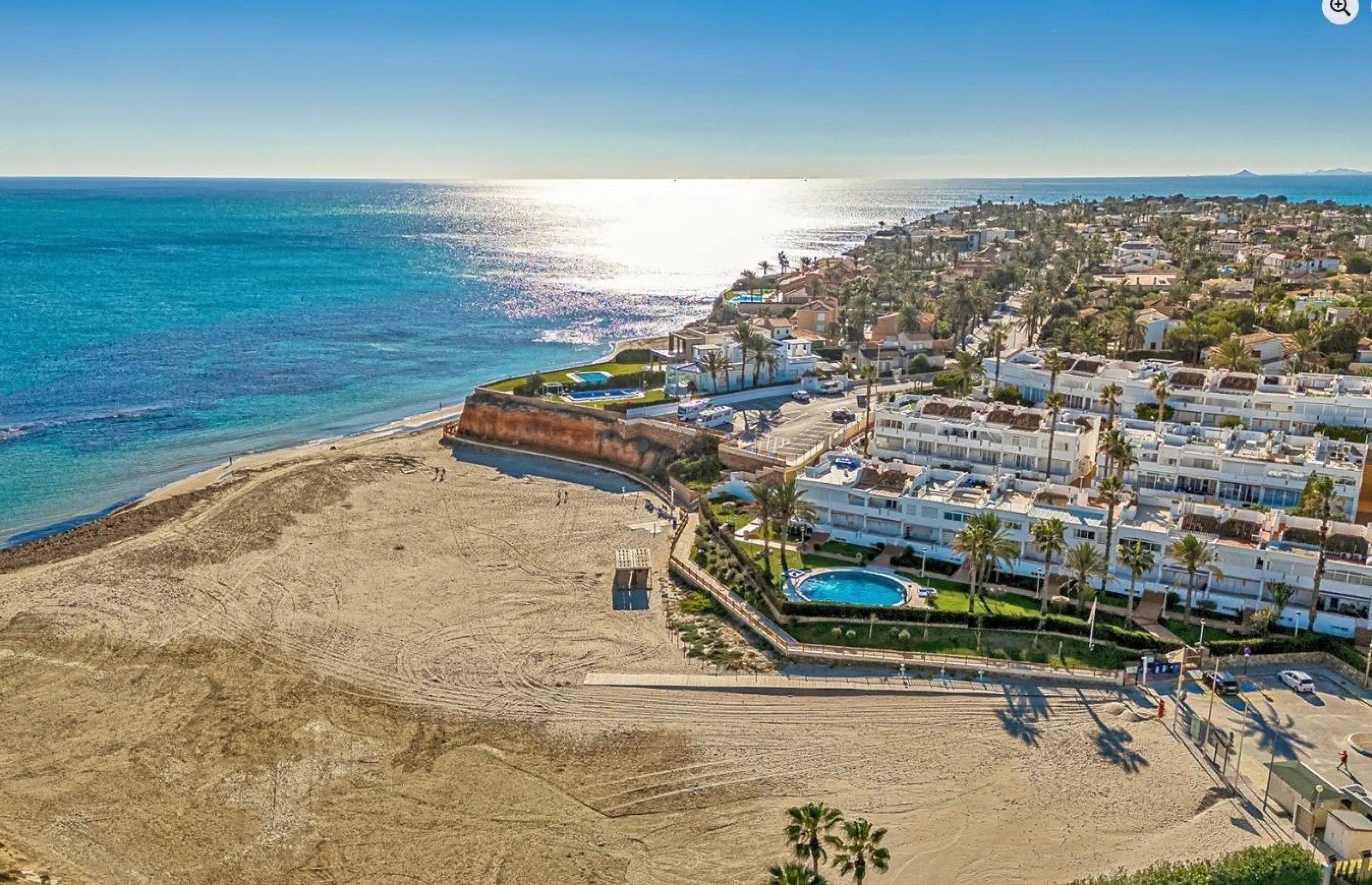 APARTAMENTO DE 2 DORMITORIOS 2 BAÑOS CON TERRAZA EN PLAYA FLAMENCA URB. LAGUNA GOLF