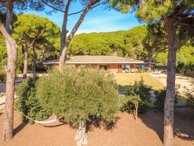 Single-Storey Mediterranean Villa with Sea Views in Sant Andreu de Llavaneres, Barcelona