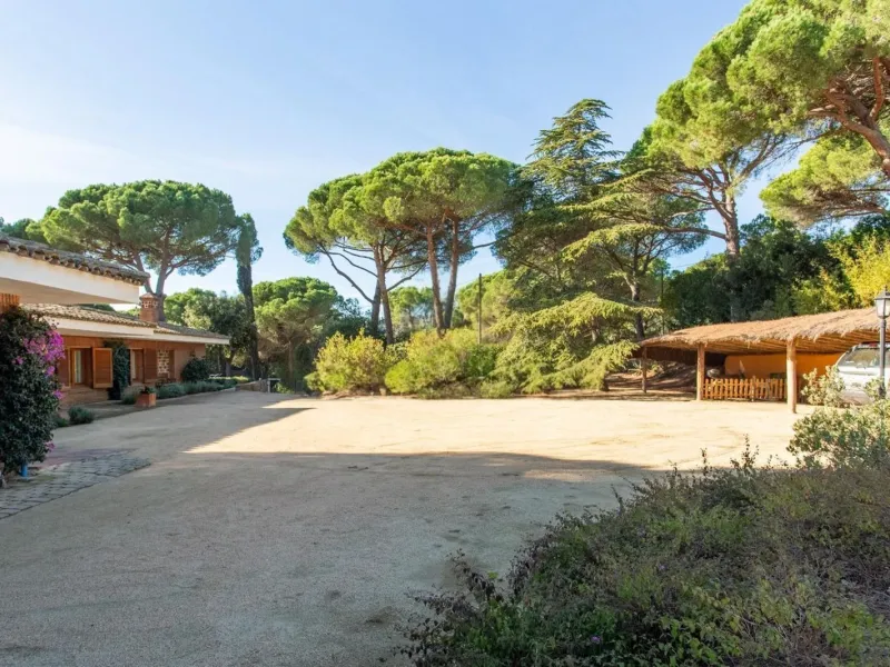 Single-Storey Mediterranean Villa with Sea Views in Sant Andreu de Llavaneres, Barcelona