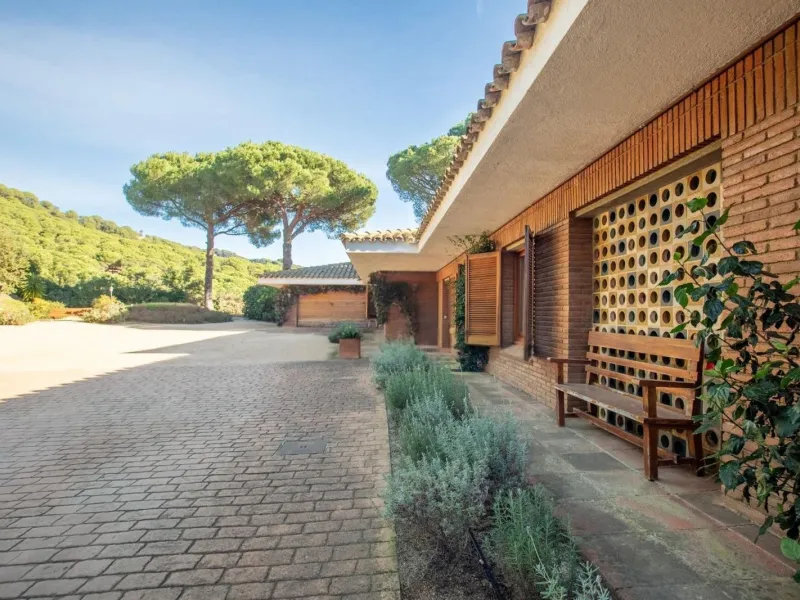 Single-Storey Mediterranean Villa with Sea Views in Sant Andreu de Llavaneres, Barcelona